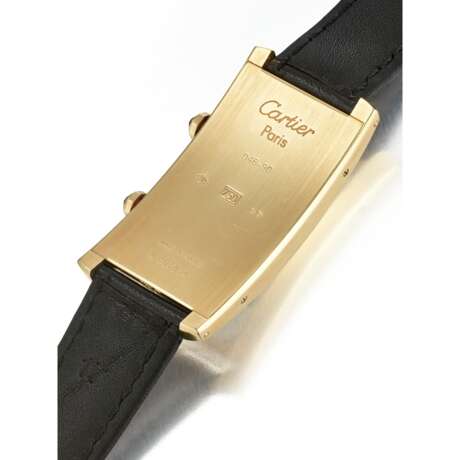 CARTIER, YELLOW GOLD 'TANK CINTREE' DUAL TIME - фото 3