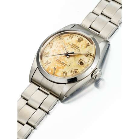 ROLEX, STAINLESS STEEL OYSTER-PERPETUAL DATE WITH TROPICAL DIAL AND EASTERN ARABIC NUMERALS AND DATE, REF. 1500 - Foto 2