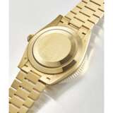 ROLEX, YELLOW GOLD DAY-DATE, REF. 228238 - фото 2