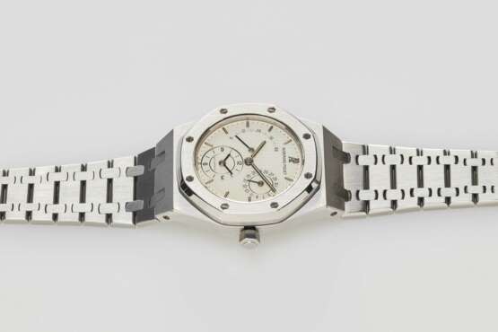 Audemars Piguet Royal Oak Dual Time - фото 5