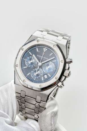 Audemars Piguet Royal Oak Chronograph - photo 3