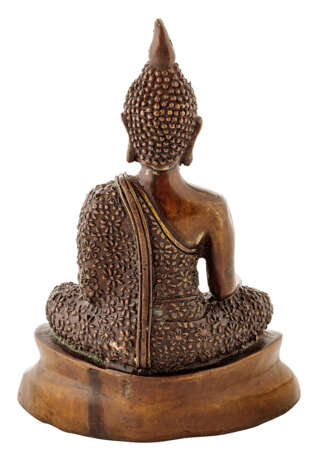 Buddha Shakyamuni in mit Blüten geschmücktem Gewand - Foto 2
