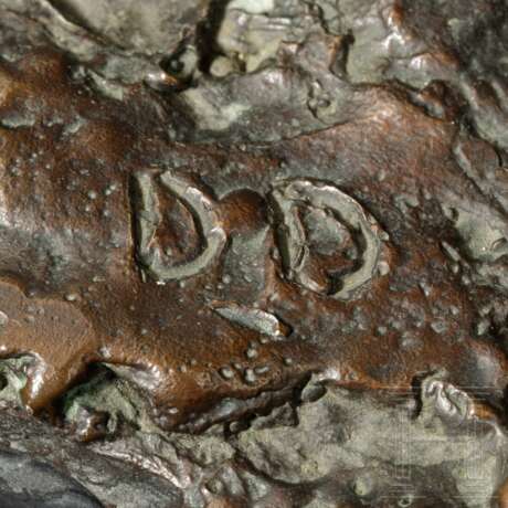 Moderne figürliche Bronzeskulptur, signiert "DD", USA, 20. Jhdt. - Foto 4