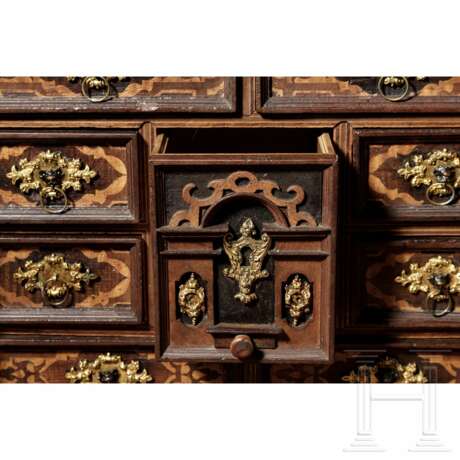 Bedeutendes Renaissance-Kabinettkästchen mit feinem Dekor aus Strohmosaik, süddeutsch, um 1560-80 - Foto 10