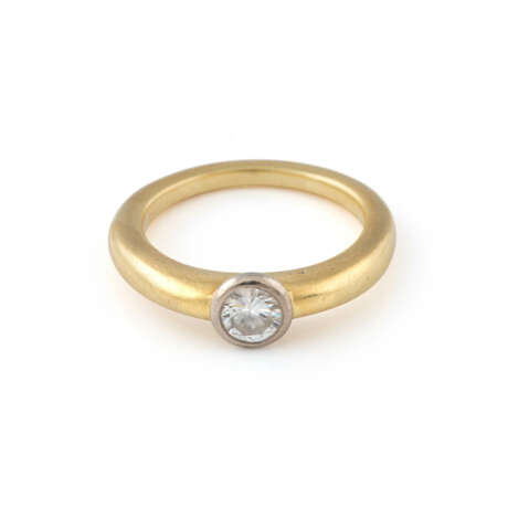 RING MIT BRILLANTSOLITAIRE - photo 1