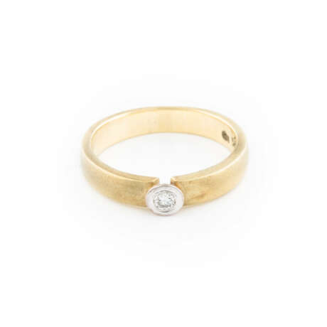 RING MIT BRILLANTBESATZ - photo 1