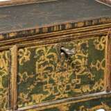 Holzkästchen mit feinem Golddekor, süddeutsch, um 1720 - Foto 4