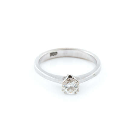 RING MIT BRILLANT-SOLITAIRE - Foto 1