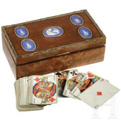 Klassizistische Spielkartendose mit Wedgewood-Plaketten, deutsch, um 1800