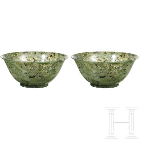 Ein Paar exzeptionelle Jade-Schüsseln, China, 1880 - 1950 - фото 1