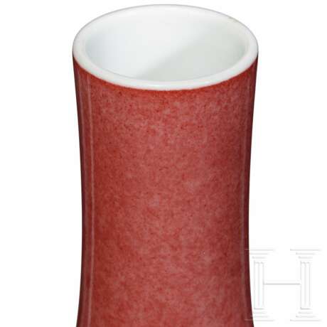 Rot glasierte Vase mit Qianlong-Marke - фото 6