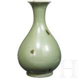Longquan-Seladon-Yuhuchun-Vase, wohl Ming-Dynastie - Foto 1