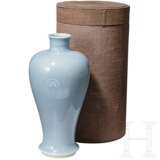Blassblau glasierte Meiping-Vase mit Kangxi-Marke - Foto 4