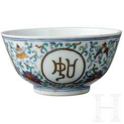 Doucai-Schale "Ji Xiang Ru Yi" mit Guangxu-Marke 
