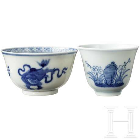 Zwei blau-weiße Tassen und Untertassen, eine kleine Tasse mit Guangxu-Marke, eine kleine Schale mit Qing-Marke - Foto 5