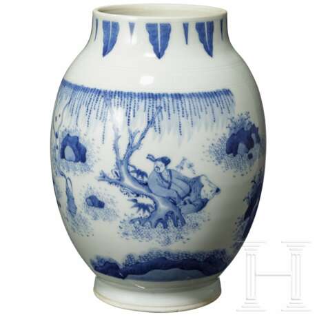 Schöne ovoide blau-weiße Vase, wohl Übergangsperiode (17. Jhdt.) - photo 2