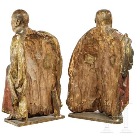 Zwei Mönche, polychrom gefasstes Holz, Macao/China, 18. - 19. Jhdt. - photo 4