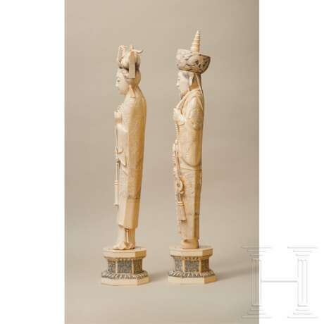 Großes Figurenpaar aus Elfenbein, China, um 1900 - Foto 9