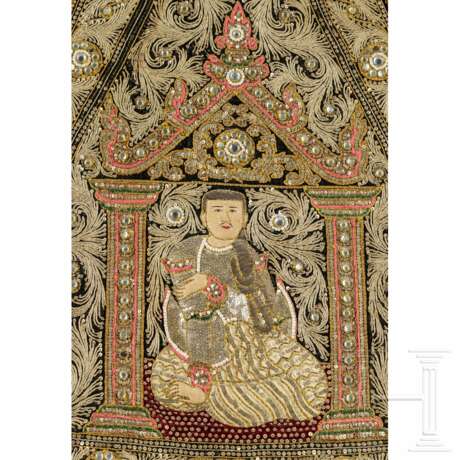 Feines Kalaga-Seidenstickerei-Bildnis eines Prinzen, Birma, Ende 19. Jhdt. - photo 3