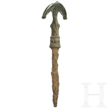 Eisenschwert mit Bronzegriff, Luristan, 9. – 8. Jhdt. v. Chr. - photo 2