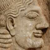 Archaische Grabstele eines Kriegers, Griechenland, 1. Hälfte - Mitte 6. Jhdt. v. Chr. - photo 3