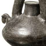 Bucchero-Gefäß mit hohem Einguß, Etrurien, 7. Jhdt. v. Chr. - Foto 5