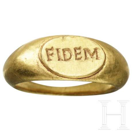 Goldener Fingerring mit FIDEM-Inschrift, römisch, 4. Jhdt. - Foto 1