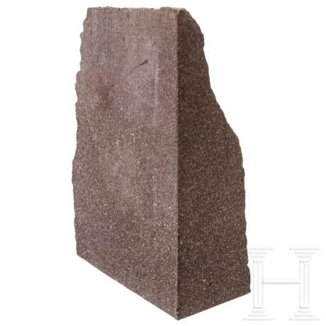 Großes Porphyr-Fragment eines Bauwerks oder Sockels, römisch, 1. - 3. Jhdt. - фото 2