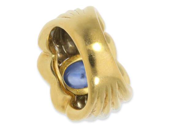 Ring: attraktiver, solider neuwertiger Gelbgoldring mit Saphircabochon von ca. 4ct, 18K Gold - Foto 3