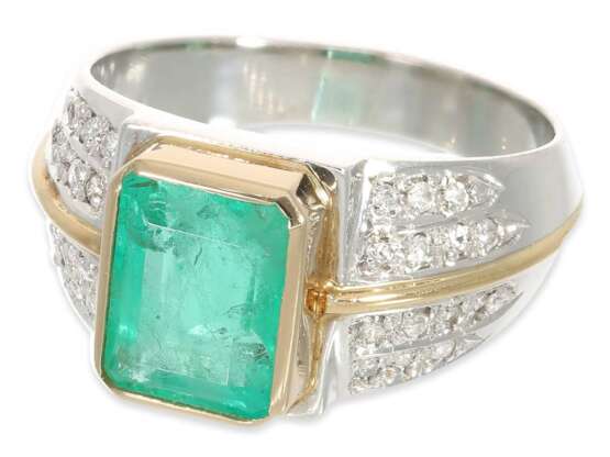Ring: neuwertiger Bicolor-Smaragdring von ca. 2,16ct, Platin/18K Gold - фото 3