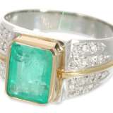 Ring: neuwertiger Bicolor-Smaragdring von ca. 2,16ct, Platin/18K Gold - photo 3