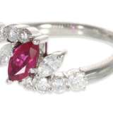 Ring: sehr dekorativer Diamantring mit feinem unbehandeltem Rubin "Vivid Pink Red", insges. 1,46ct, Platin, mit IGI-Report - Foto 2