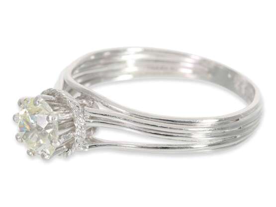Ring: sehr dekorativer Goldring mit einem Altschliff-Diamanten von ca. 0,8ct, 18K Gold - фото 3
