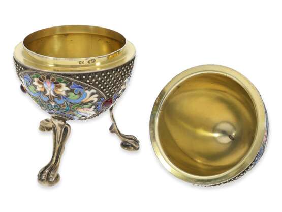 Dose: reich verzierte Silberdose mit feinsten Emaillierungen, im Stil der Fabergé-Eier, Russland 20. Jahrhundert - Foto 3