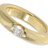 Ring: hochwertiger, massiver Bandring mit schönem Brillant, ca. 0,33ct - фото 2