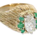 Ring: sehr interessanter und ausgefallener vintage Smaragd/Brillant-Goldschmiedering, 18K Gold - Foto 4