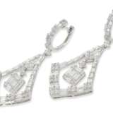 Ohrschmuck: ehemals teure Ohrhänger mit Diamantbesatz von insgesamt ca. 4,78ct, neuwertig und ungetragen - photo 2