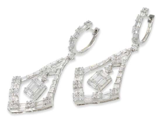 Ohrschmuck: ehemals teure Ohrhänger mit Diamantbesatz von insgesamt ca. 4,78ct, neuwertig und ungetragen - фото 2