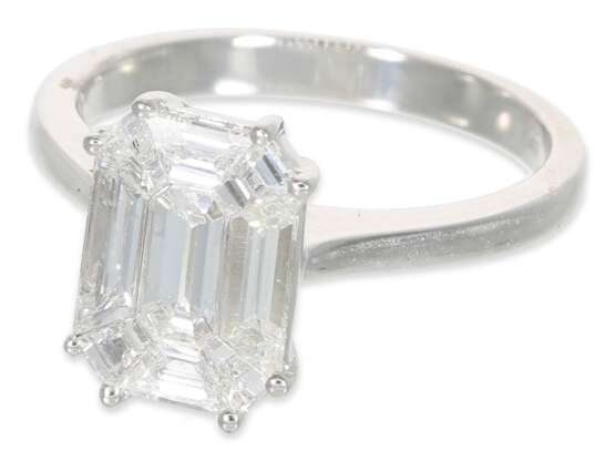 Ring: moderner neuwertiger Diamantring, extrem hochwertige Goldschmiedearbeit "9-teiliger Emerald-Cut", insgesamt ca. 1,49ct, 18K Gold - Foto 3