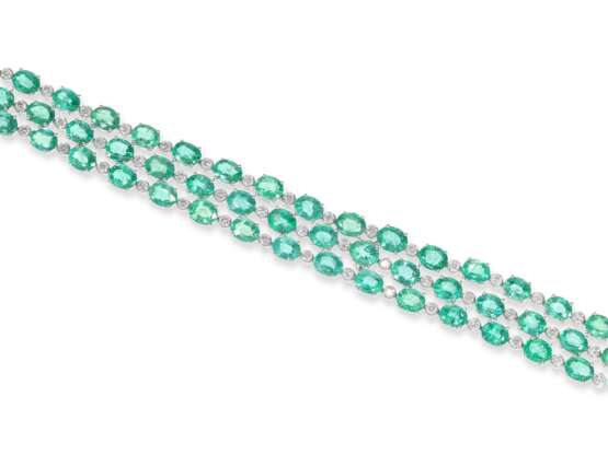 Armband: sehr schönes neuwertiges Smaragdarmband mit Brillanten, insgesamt ca. 24,66ct, 18K Gold - photo 2