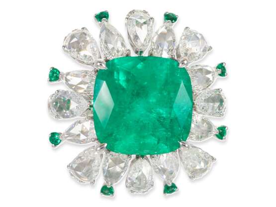 Ring:exquisiter, ungetragener und ehemals sehr teurer Smaragd/Diamantring, kolumbianischer Smaragd von 7,38ct, IGI-Expertise - Foto 1
