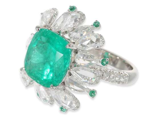 Ring:exquisiter, ungetragener und ehemals sehr teurer Smaragd/Diamantring, kolumbianischer Smaragd von 7,38ct, IGI-Expertise - photo 4