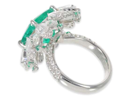 Ring:exquisiter, ungetragener und ehemals sehr teurer Smaragd/Diamantring, kolumbianischer Smaragd von 7,38ct, IGI-Expertise - photo 6