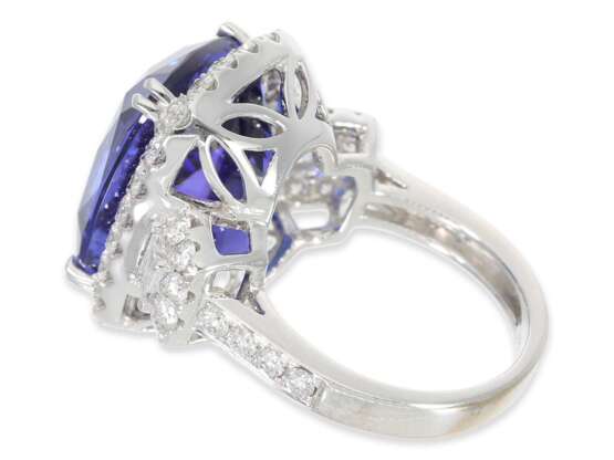Ring: äußerst attraktiver, hochwertiger Goldschmiedering mit sehr großem Tansanit seltenster Qualität "VIVID" sowie hochfeinen Brillanten/Diamanten, ungetragen, IGI-Report - Foto 6