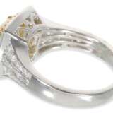 Ring: sehr hochwertiger Brillantring mit Fancy-Diamant von 2ct, 18K Gold, neuwertig mit IGI Report - photo 4