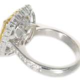 Ring: neuwertiger, sehr wertvoller Brillantring mit gelbem Diamanten von ca. 3,01ct, 18K Gold - photo 3