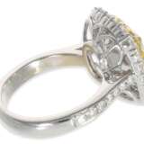 Ring: neuwertiger, sehr wertvoller Brillantring mit gelbem Diamanten von ca. 3,01ct, 18K Gold - Foto 6