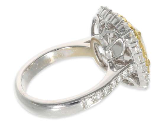 Ring: neuwertiger, sehr wertvoller Brillantring mit gelbem Diamanten von ca. 3,01ct, 18K Gold - photo 6