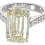 Ring: exquisiter und äußerst wertvoller Diamantring mit großem Diamant im Emerald-Cut von 8,88ct - фото 2