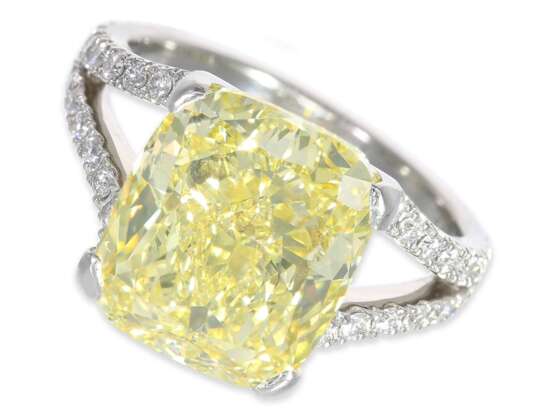 Ring: exquisiter und äußerst wertvoller Platinring mit gelbem Fancy Intense "Canary" Diamant von 7,77ct, GIA Fancy Intense Yellow/VVS - photo 1